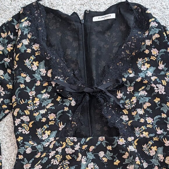 Floral bell sleeve dress - Picture 5 of 5